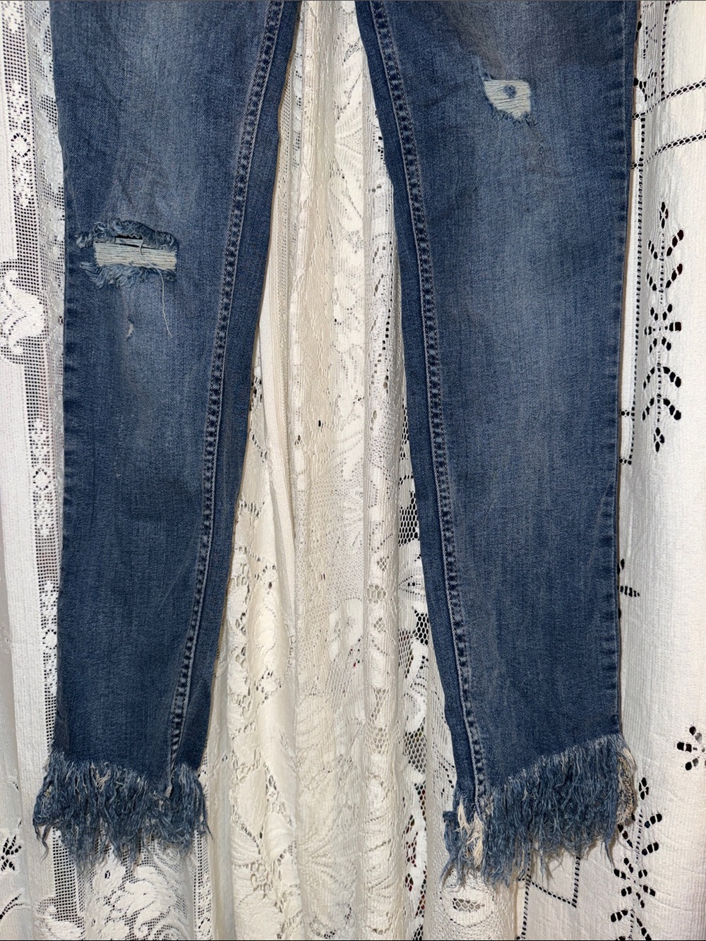 Free People Midwash Skinny Jeans with Frayed Hem - Picture 2 of 6
